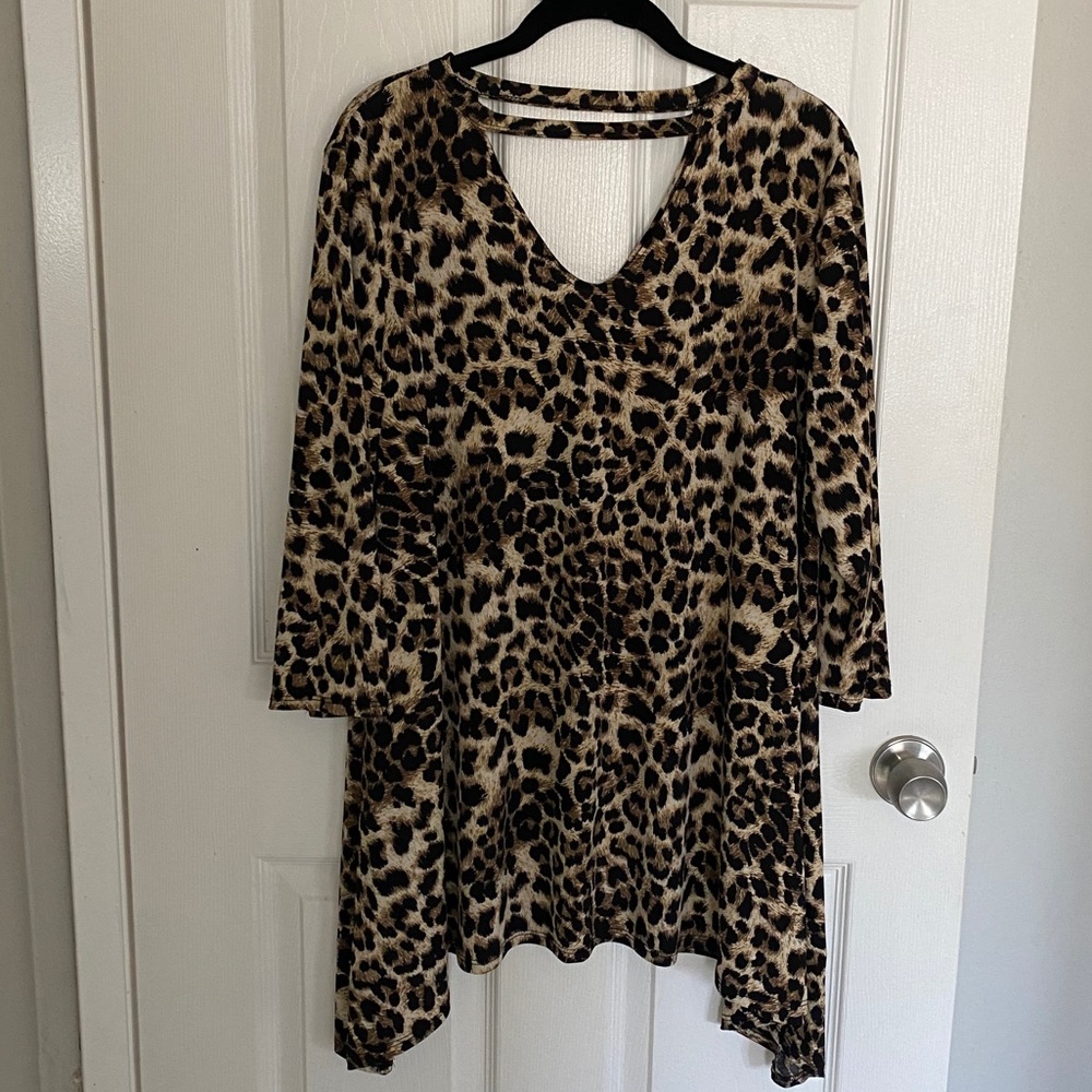 Key-hole Tunic